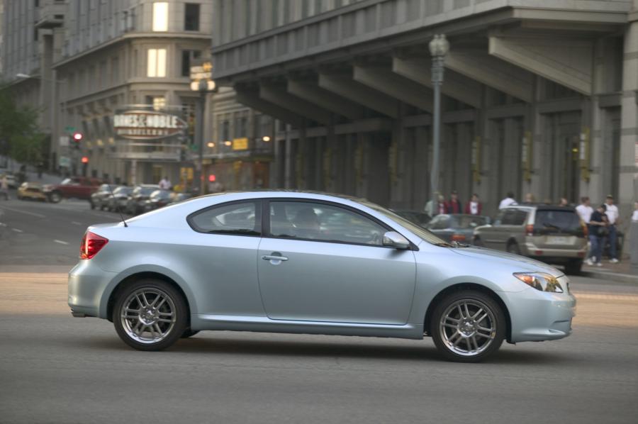  Scion tC 2005 года  (фото 108 из 130)
